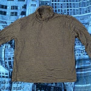 Forever 21 cropped shirt